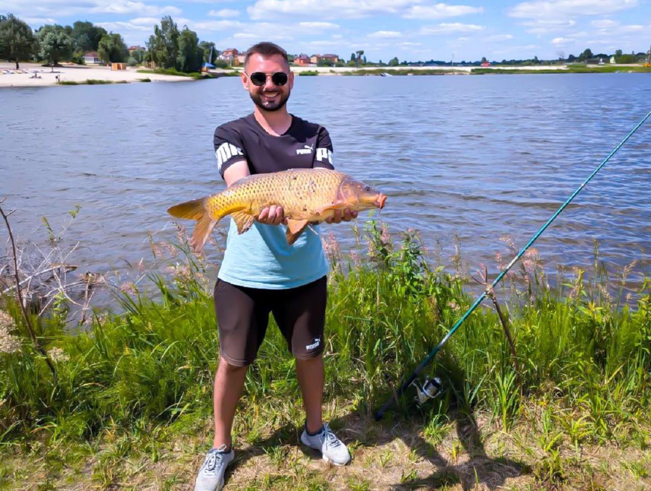 Sherwood Lake Hotel Berezovka  Bagian luar foto