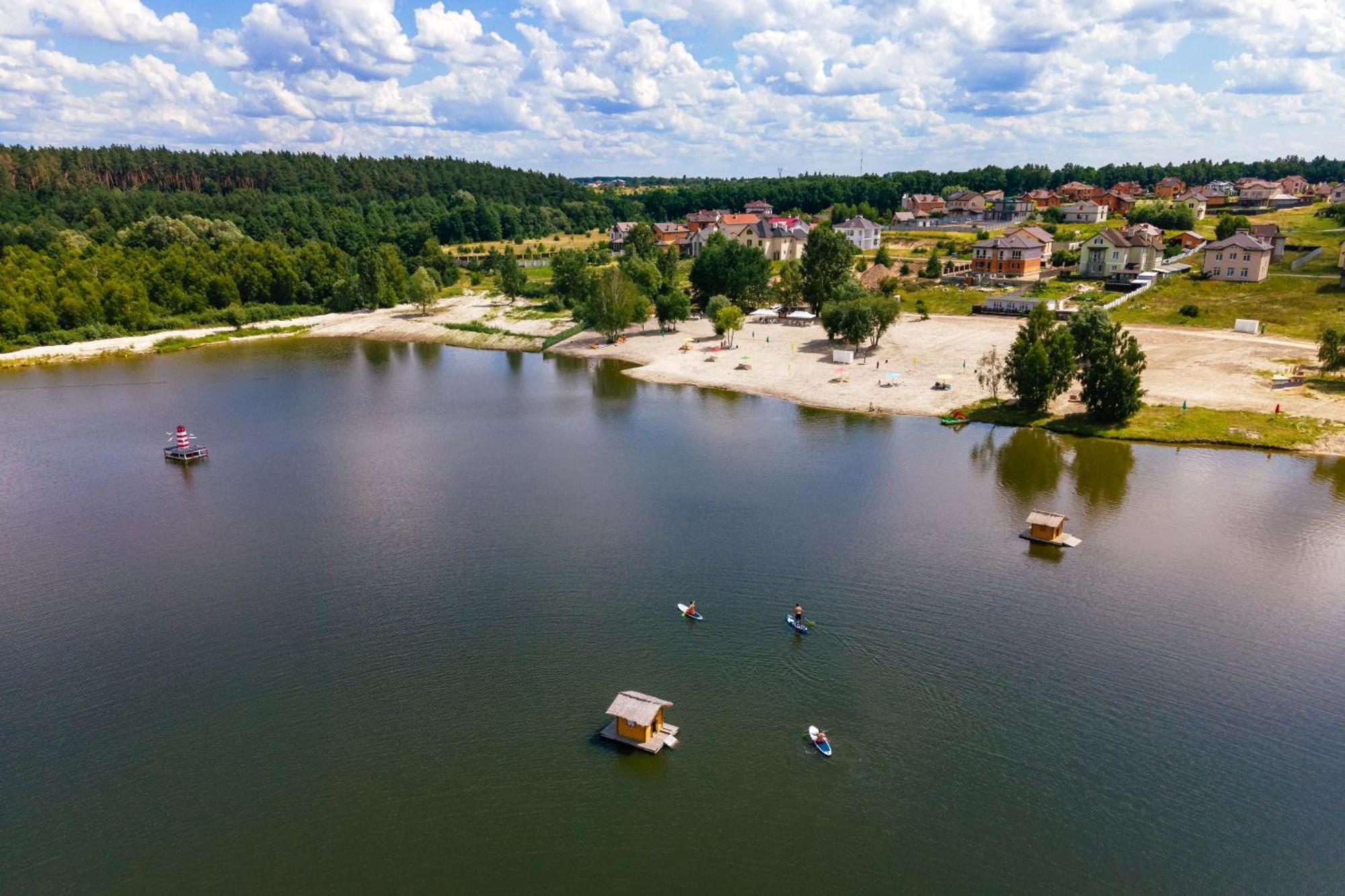 Sherwood Lake Hotel Berezovka  Bagian luar foto